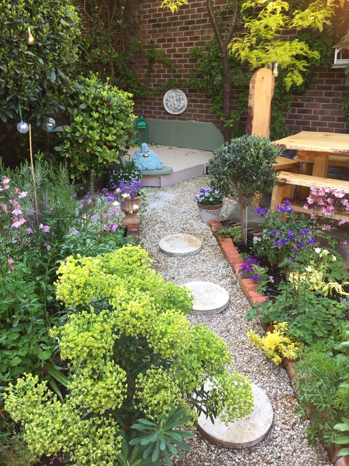 Glastonbury Retreat Courtyard Garden garden path